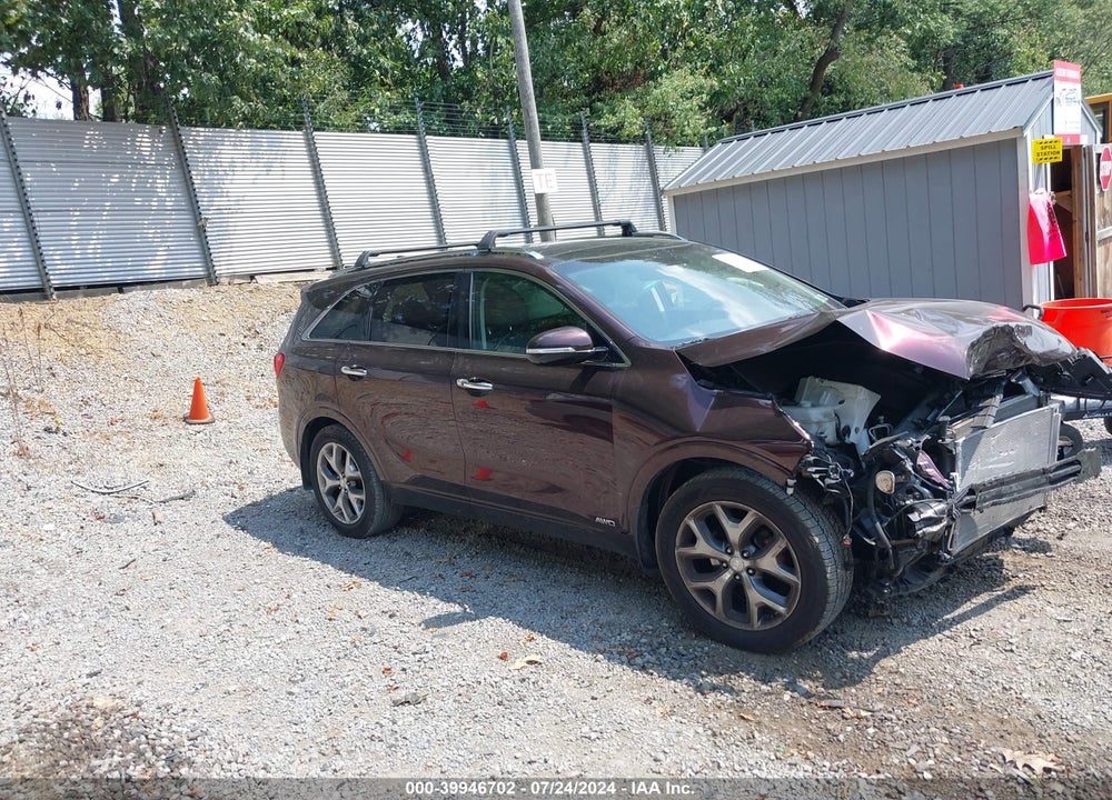 2016 KIA SORENTO 3.3L SX VIN: 5XYPKDA55GG008934