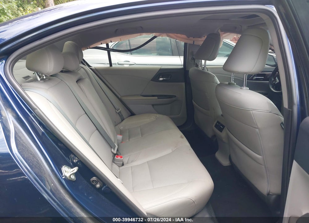 2017 HONDA ACCORD VIN: 1HGCR3F86HA032170