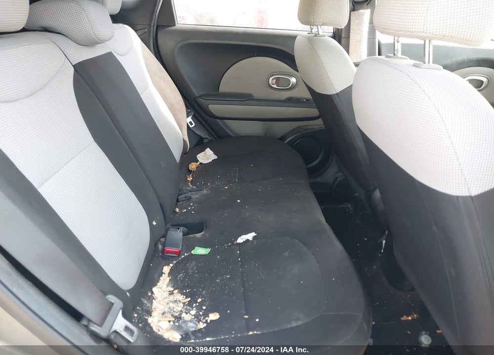 2017 KIA SOUL VIN: KNDJN2A27H7451995