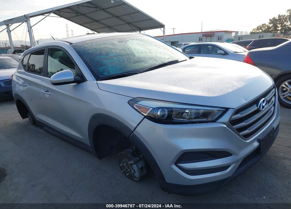 2017 HYUNDAI TUCSON SE VIN: KM8J23A40HU521334