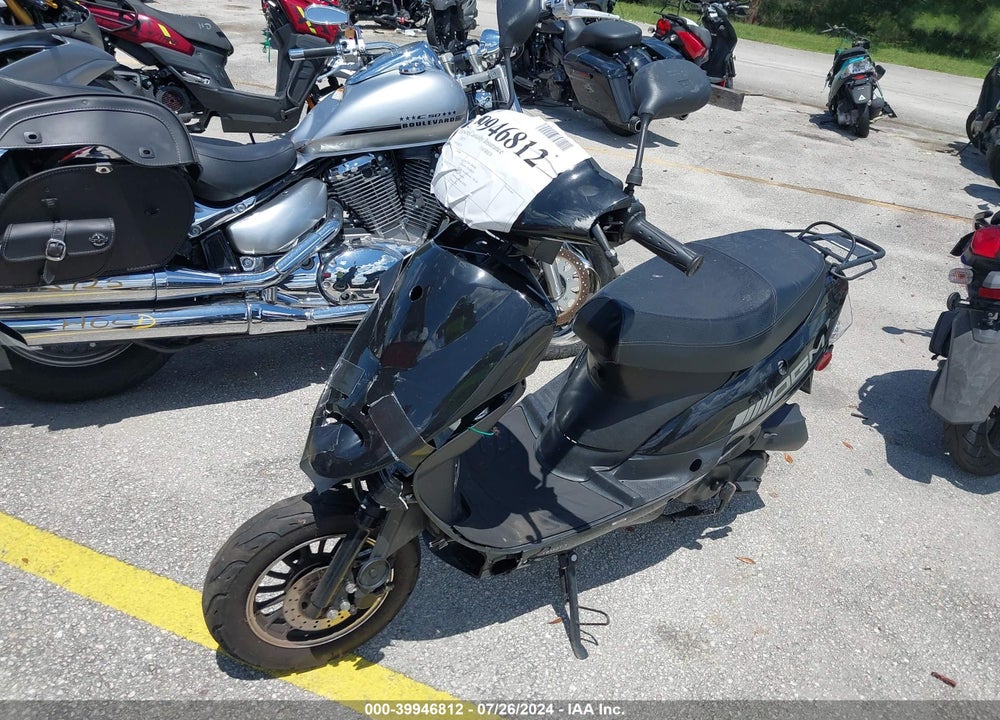 2024 YIBEN 3 SERIES VIN: LYDY3TBB5R1500224