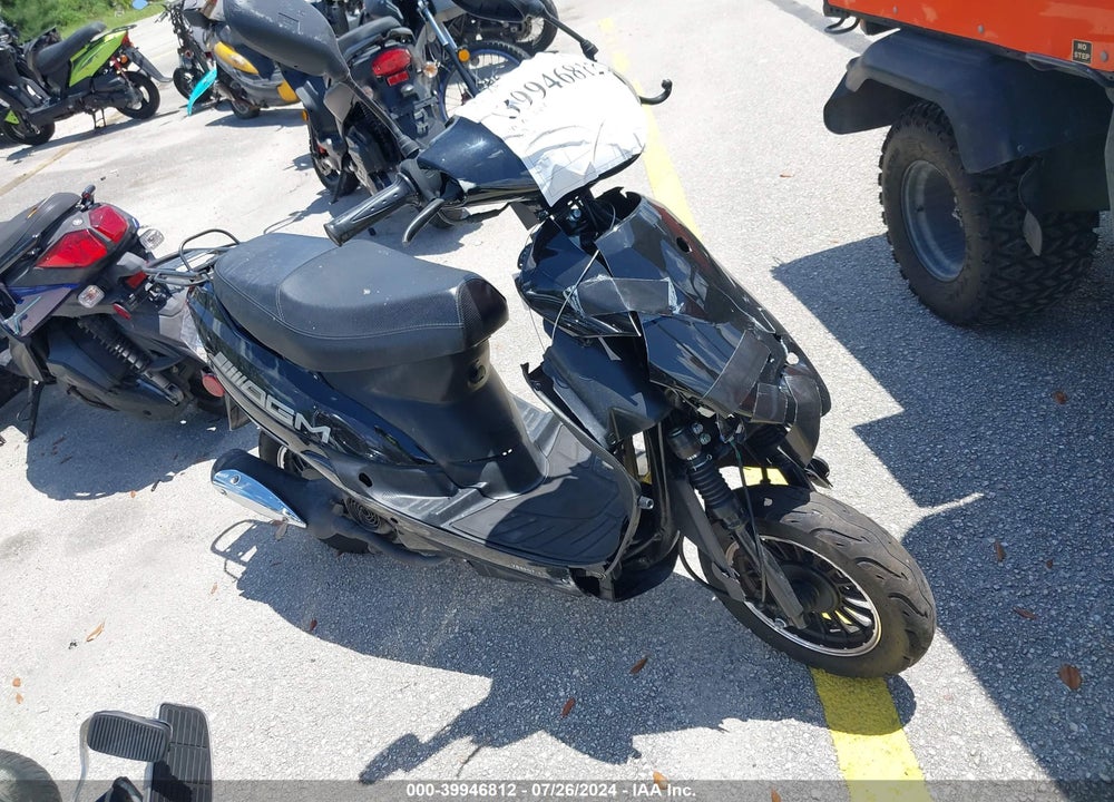 2024 YIBEN 3 SERIES VIN: LYDY3TBB5R1500224