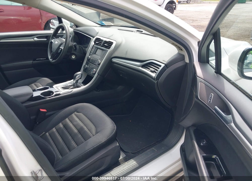 2013 FORD FUSION SE VIN: 3FA6P0H74DR131984