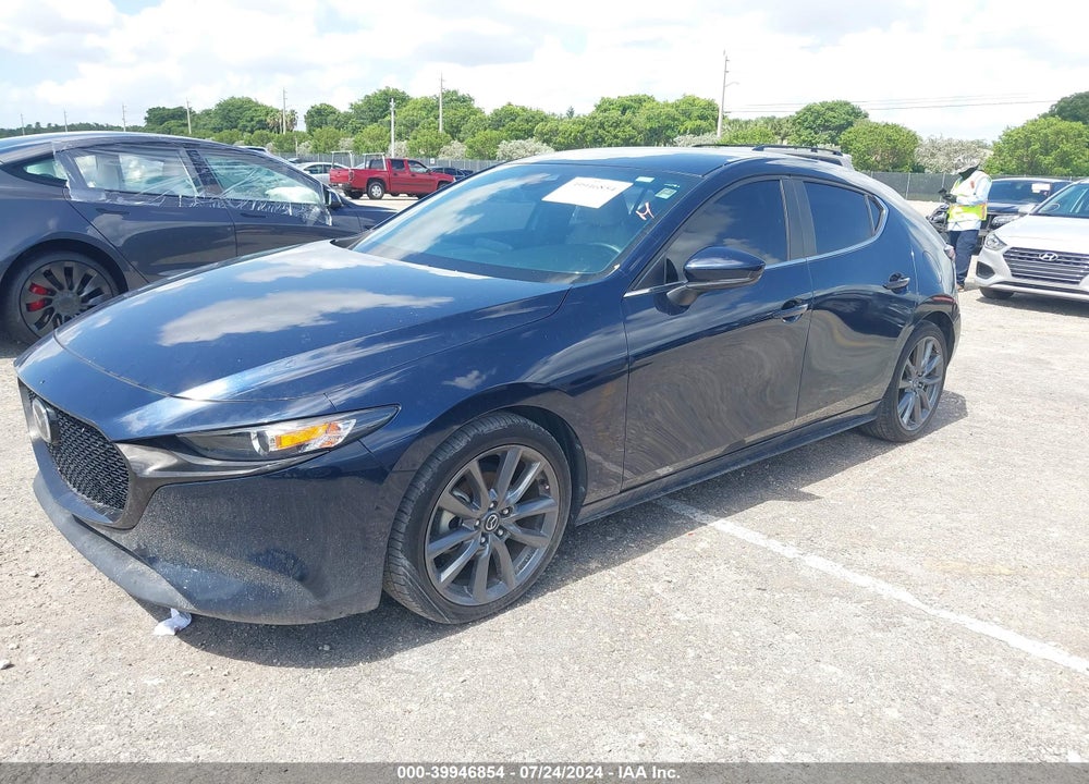 2019 MAZDA 3 PREFERRED PACKAGE VIN: JM1BPAMM3K1117091