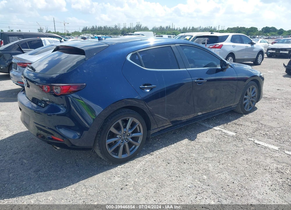 2019 MAZDA 3 PREFERRED PACKAGE VIN: JM1BPAMM3K1117091