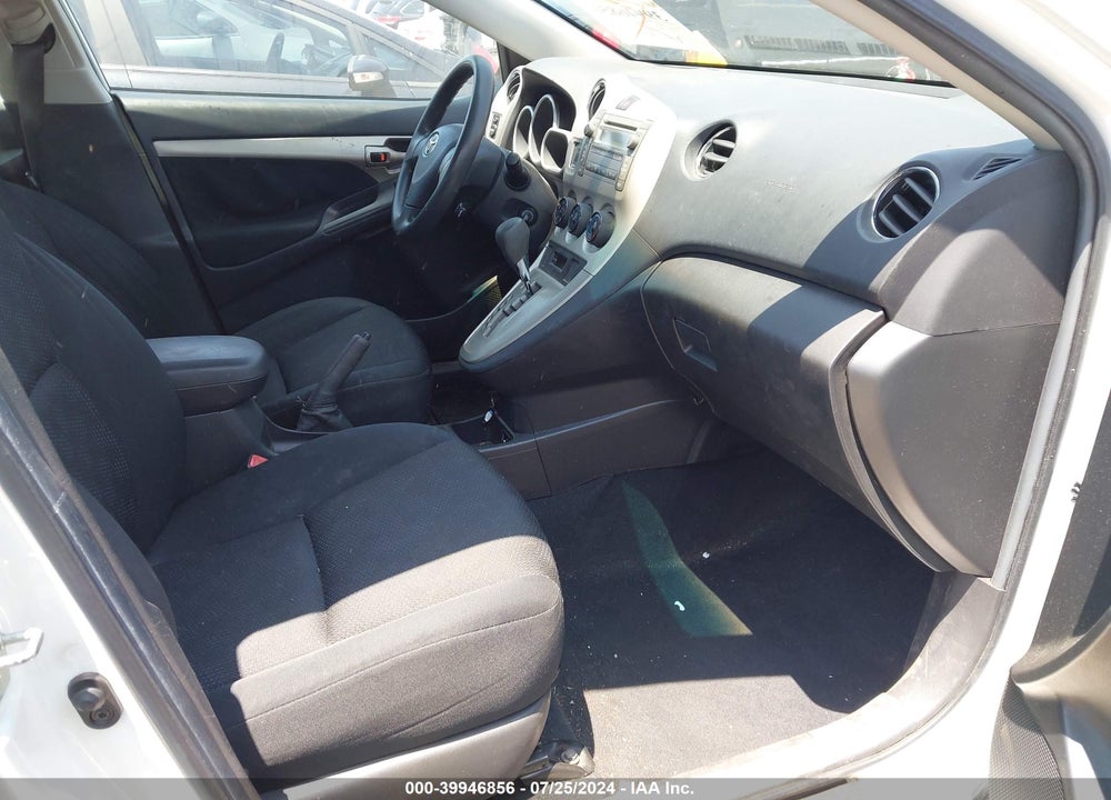 2009 TOYOTA MATRIX VIN: 2T1KU40E89C035582