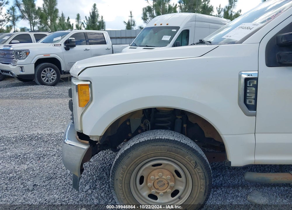 2017 FORD F-250 XL VIN: 1FD7X2B63HEC32254