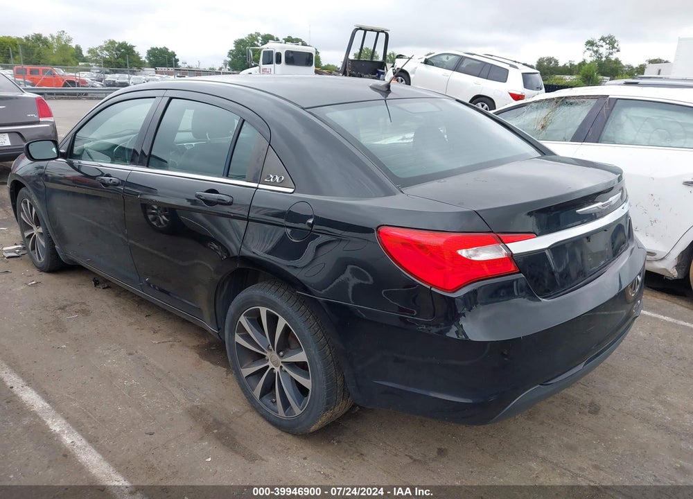 2012 CHRYSLER 200 S VIN: 1C3CCBHG7CN123145