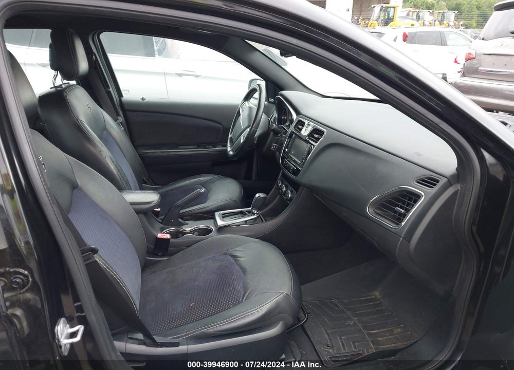 2012 CHRYSLER 200 S VIN: 1C3CCBHG7CN123145