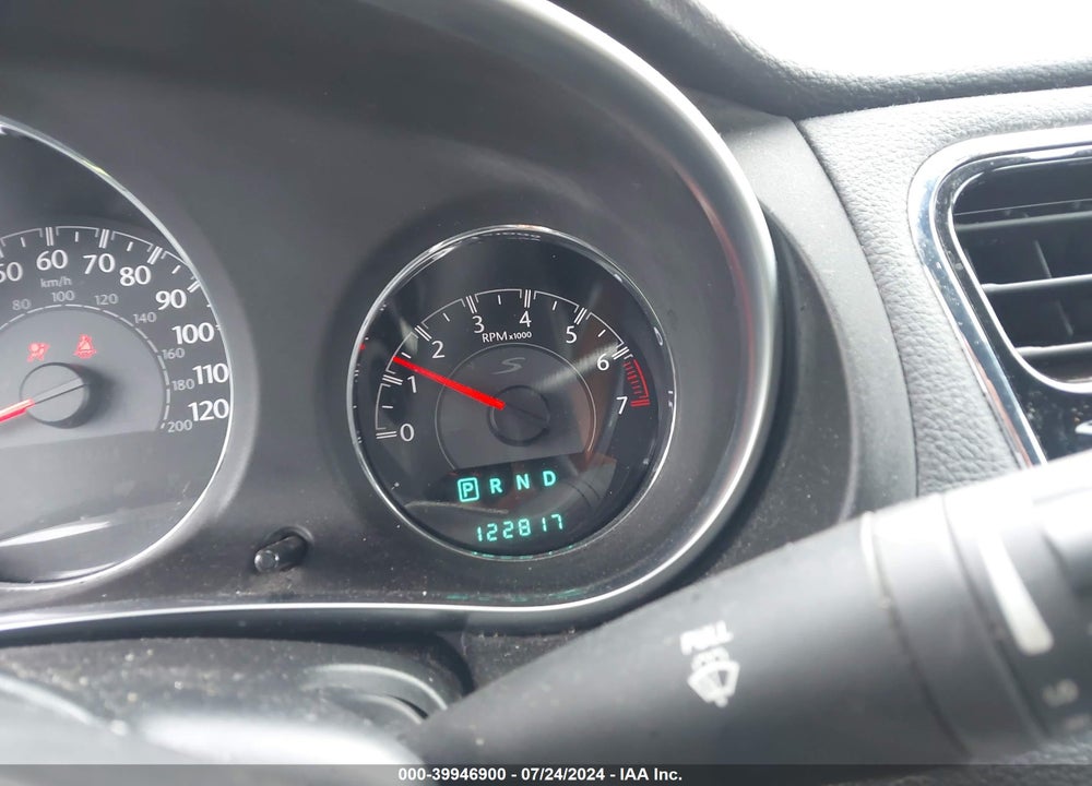 2012 CHRYSLER 200 S VIN: 1C3CCBHG7CN123145