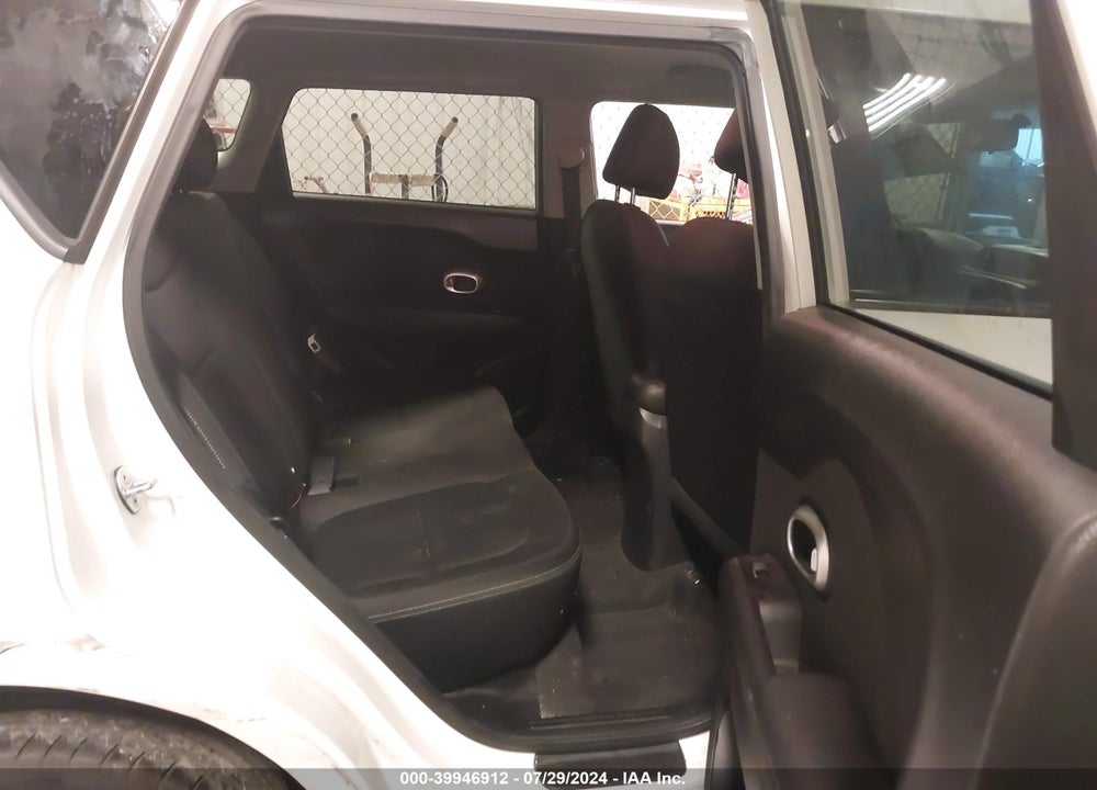 2017 KIA SOUL VIN: KNDJN2A2XH7458732