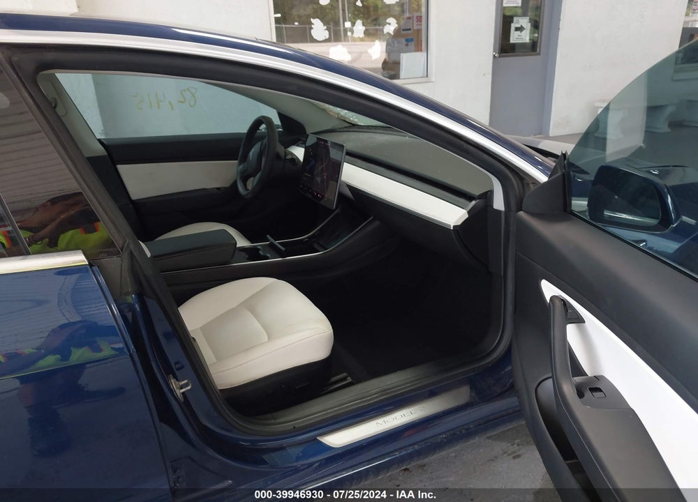 2019 TESLA MODEL 3 LONG RANGE/PERFORMANCE VIN: 5YJ3E1EB6KF454952