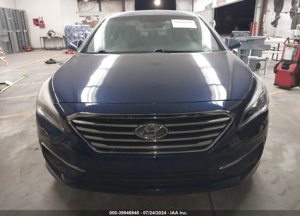 2015 HYUNDAI SONATA SE VIN: 5NPE24AF8FH152713