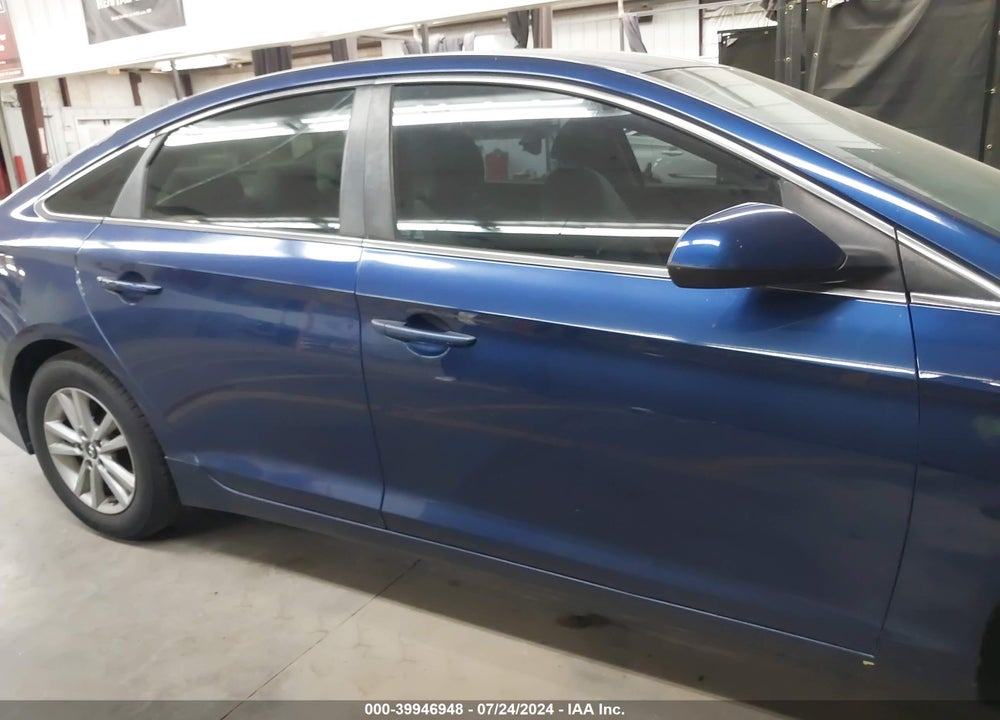 2015 HYUNDAI SONATA SE VIN: 5NPE24AF8FH152713