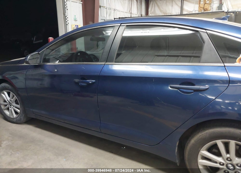 2015 HYUNDAI SONATA SE VIN: 5NPE24AF8FH152713
