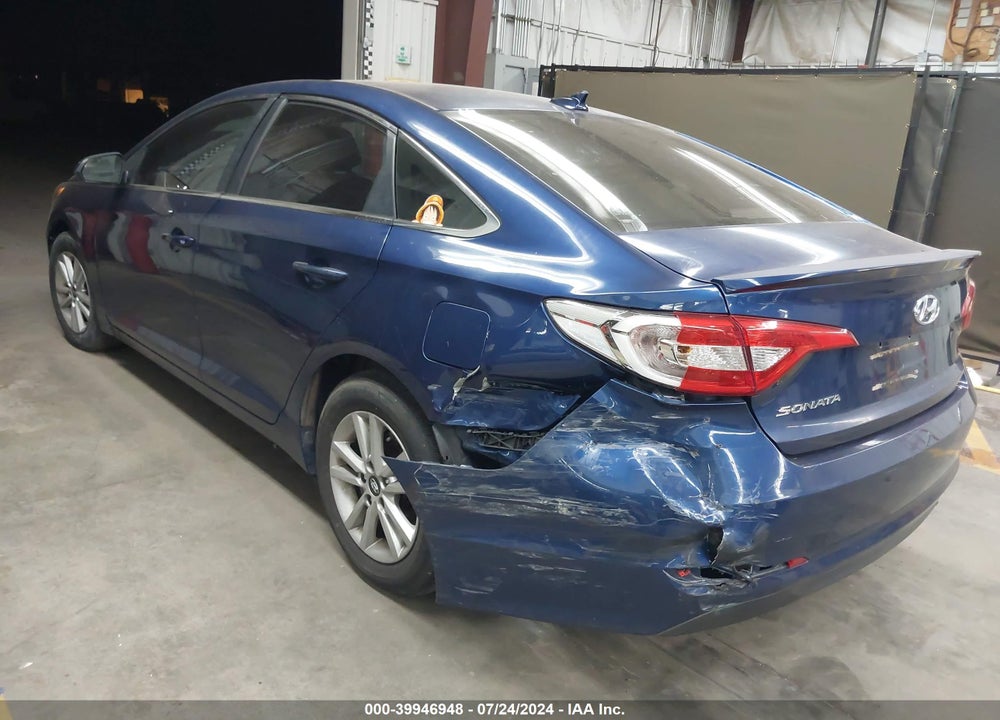 2015 HYUNDAI SONATA SE VIN: 5NPE24AF8FH152713