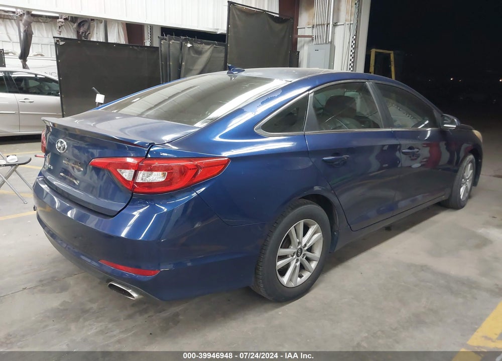 2015 HYUNDAI SONATA SE VIN: 5NPE24AF8FH152713