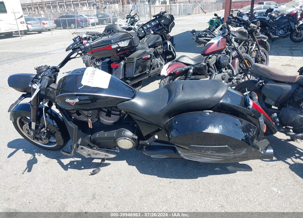 2014 VICTORY MOTORCYCLES CROSS ROADS 8-BALL VIN: 5VPBA36N5E3035313
