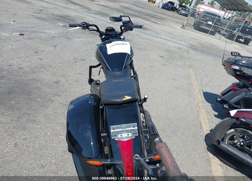 2014 VICTORY MOTORCYCLES CROSS ROADS 8-BALL VIN: 5VPBA36N5E3035313