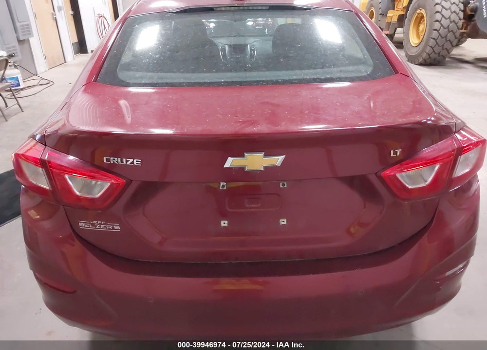 2019 CHEVROLET CRUZE LT VIN: 1G1BE5SM9K7142177