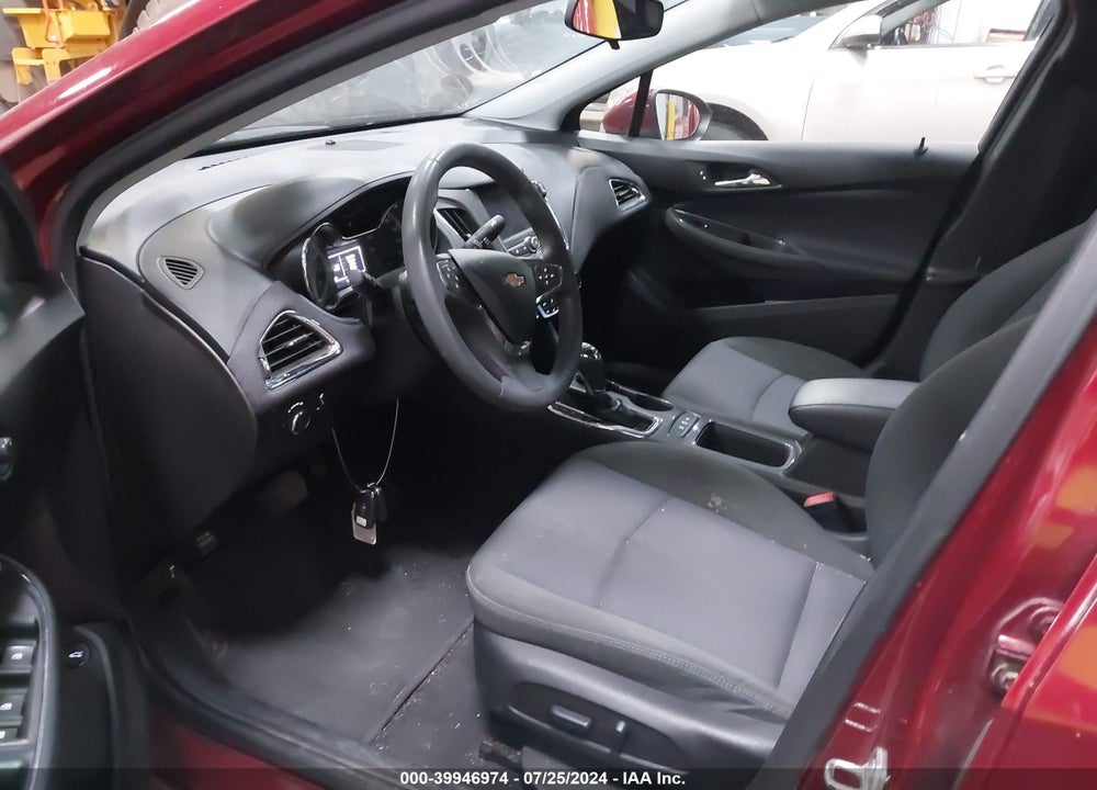 2019 CHEVROLET CRUZE LT VIN: 1G1BE5SM9K7142177
