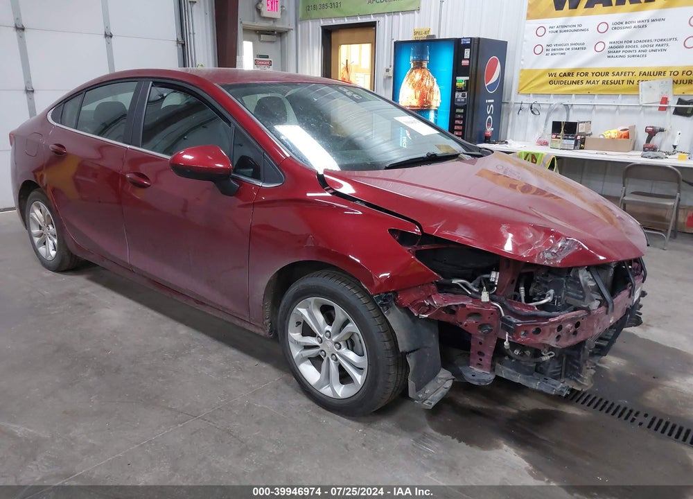 2019 CHEVROLET CRUZE LT VIN: 1G1BE5SM9K7142177