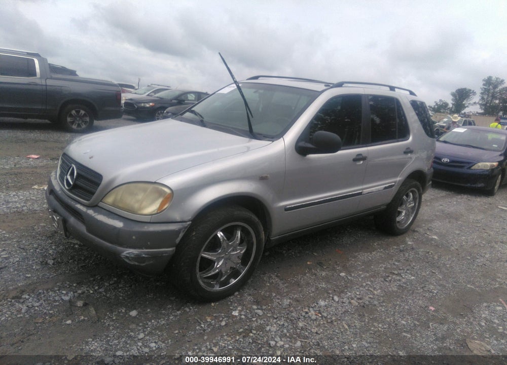 1998 MERCEDES-BENZ ML 320 CLASSIC VIN: 4JGAB54E4WA028044