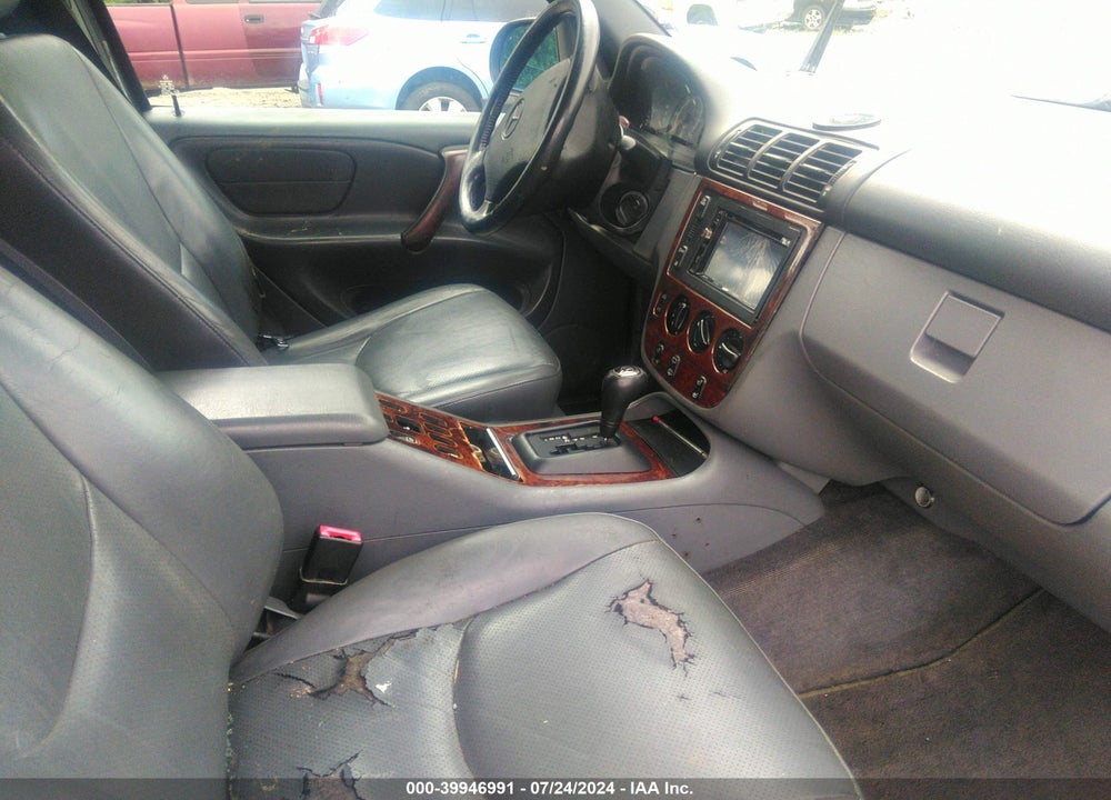 1998 MERCEDES-BENZ ML 320 CLASSIC VIN: 4JGAB54E4WA028044