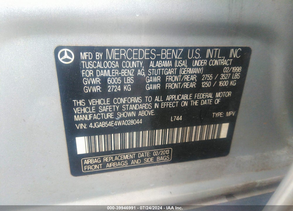 1998 MERCEDES-BENZ ML 320 CLASSIC VIN: 4JGAB54E4WA028044