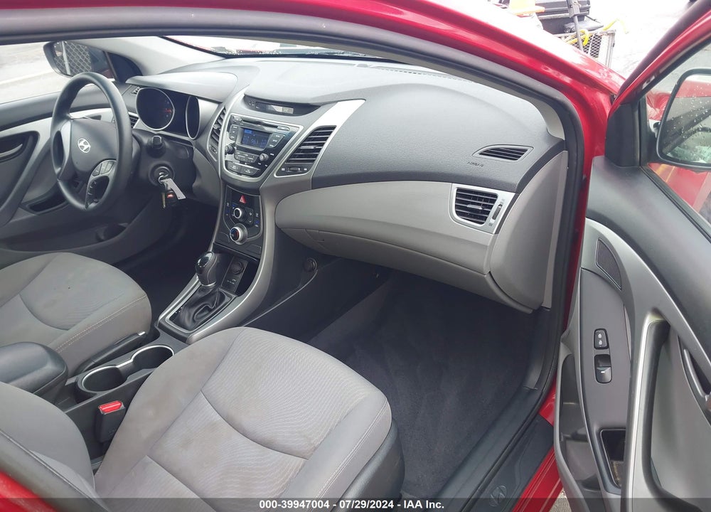 2015 HYUNDAI ELANTRA SE VIN: KMHDH4AE6FU389753