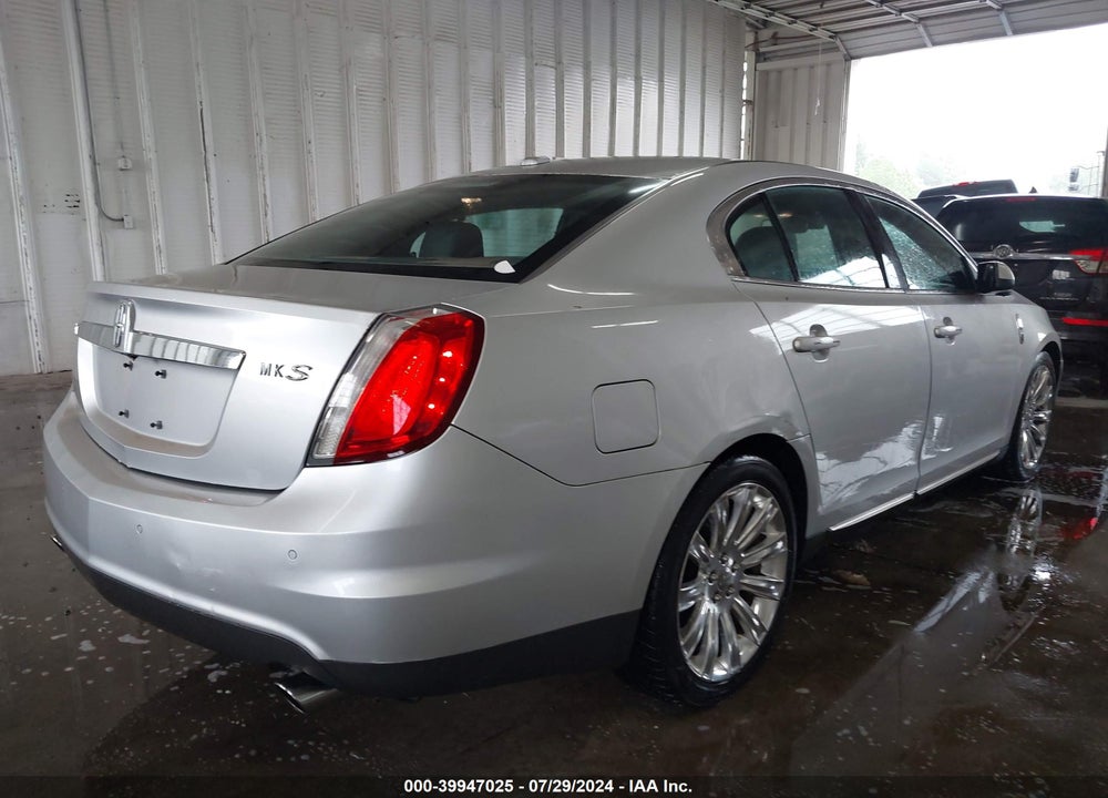 2010 LINCOLN MKS VIN: 1LNHL9DR1AG608802