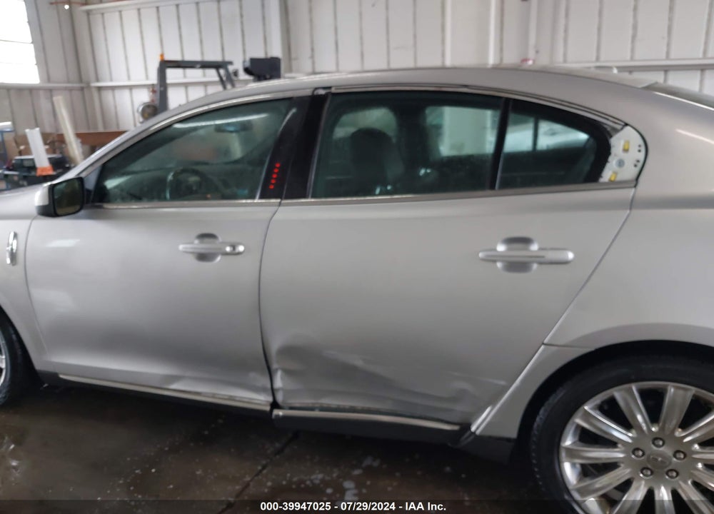 2010 LINCOLN MKS VIN: 1LNHL9DR1AG608802