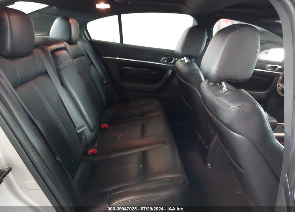 2010 LINCOLN MKS VIN: 1LNHL9DR1AG608802