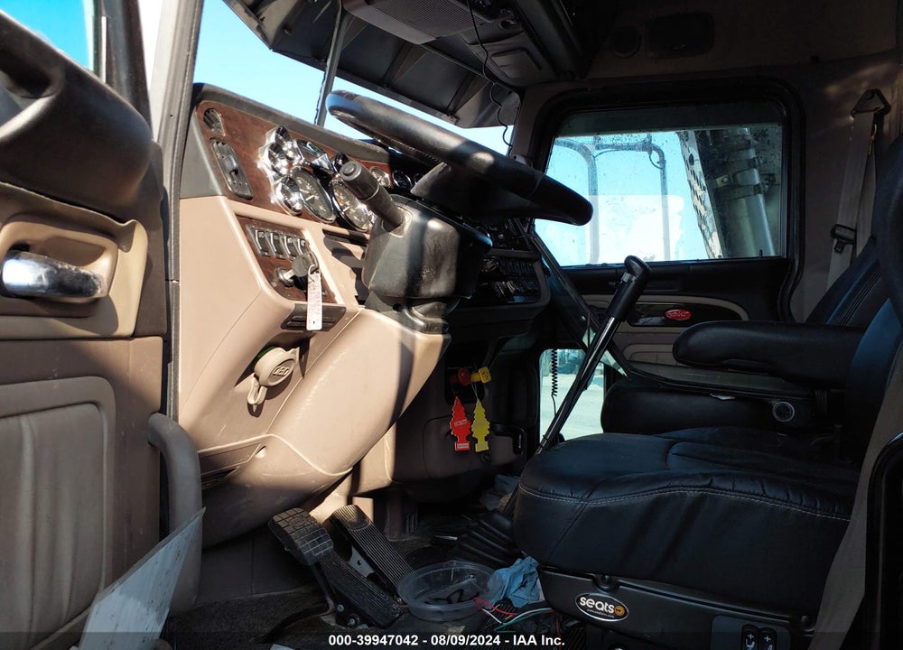 2019 PETERBILT 389 VIN: 1XPXD49X0KD265649
