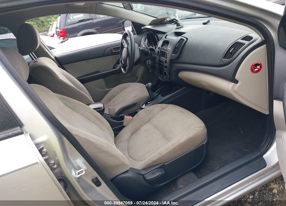 2010 KIA FORTE EX VIN: KNAFU4A26A5286847