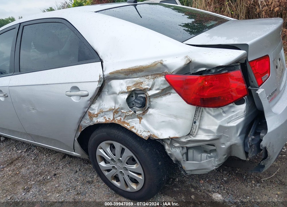 2010 KIA FORTE EX VIN: KNAFU4A26A5286847