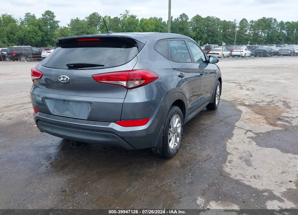 2016 HYUNDAI TUCSON SE VIN: KM8J23A44GU117029