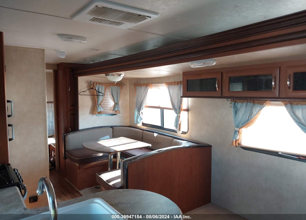 2015 FOREST RIVER WILDWOOD VIN: 4X4TWDF27FA256225
