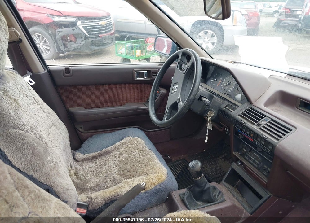 1988 HONDA ACCORD LXI VIN: 1HGCA5545JA081898