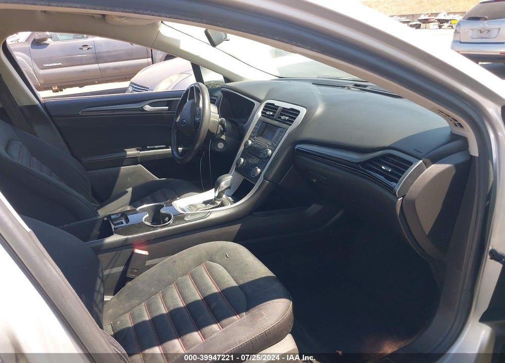 2016 FORD FUSION SE VIN: 3FA6P0HD0GR346725
