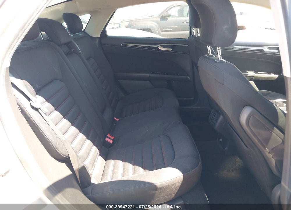 2016 FORD FUSION SE VIN: 3FA6P0HD0GR346725