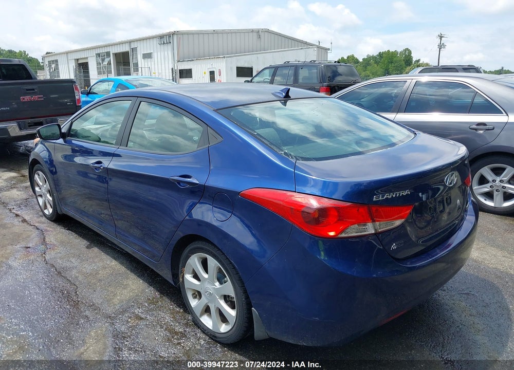 2013 HYUNDAI ELANTRA LIMITED VIN: KMHDH4AE3DU584819
