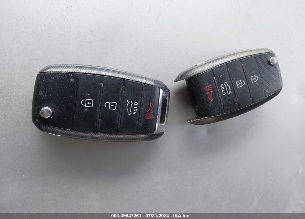 2015 KIA OPTIMA LX VIN: KNAGM4A73F5635549