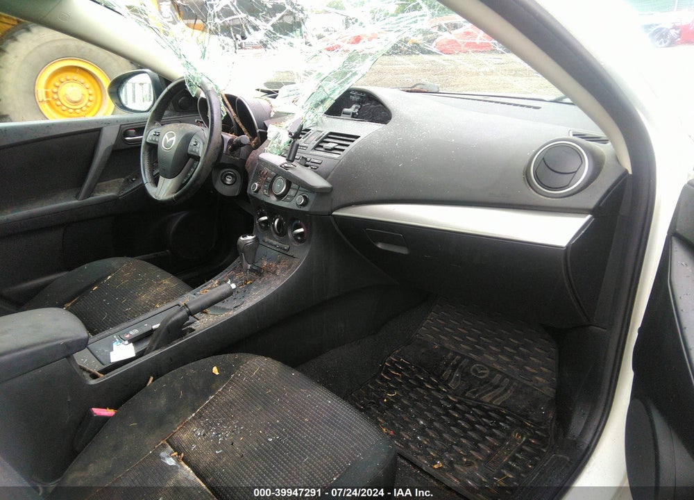 2012 MAZDA MAZDA3 VIN: JM1BL1V84C1613032