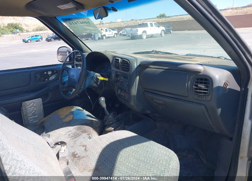 1998 CHEVROLET S-10 FLEETSIDE VIN: 1GCCS1449W8141671