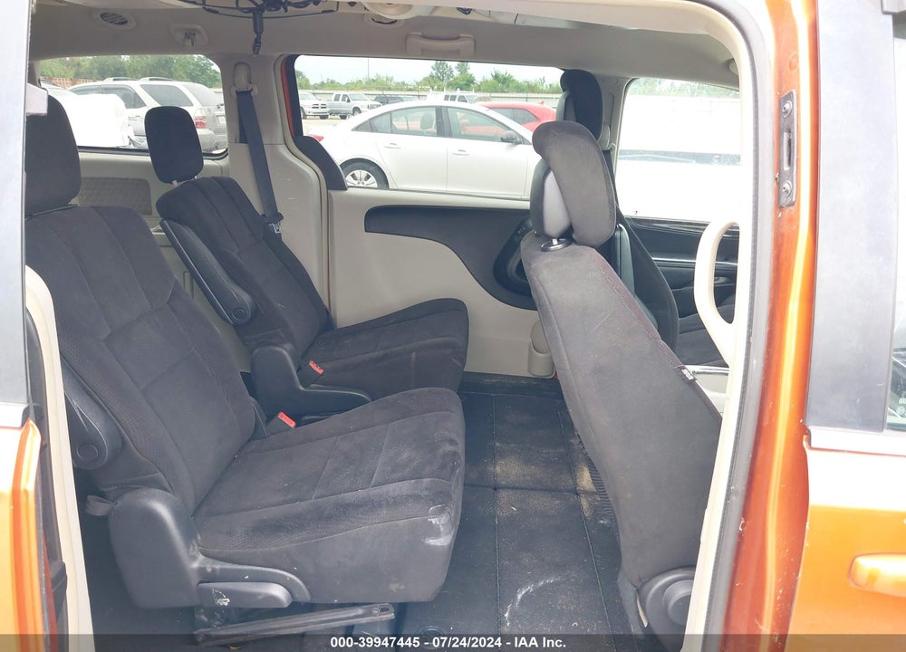 2011 DODGE GRAND CARAVAN CREW VIN: 2D4RN5DG1BR751469
