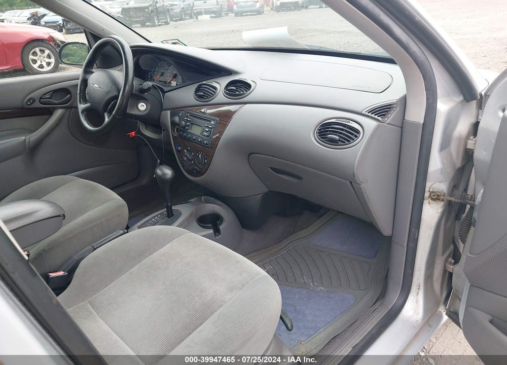 2000 FORD FOCUS ZTS VIN: 1FAHP3838YW353311