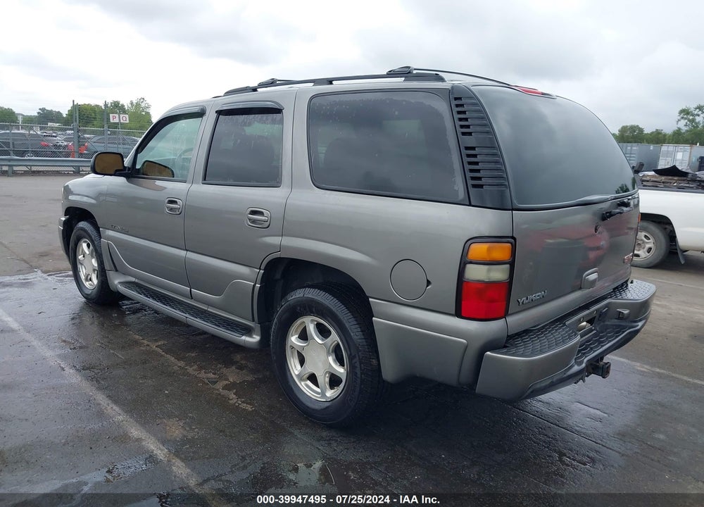 2005 GMC YUKON DENALI VIN: 1GKEK63U55J102028