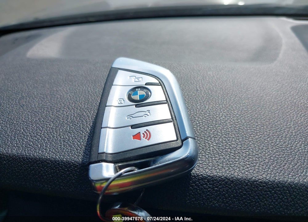 2022 BMW 3 SERIES 330E VIN: 3MW5P7J01N8C37132
