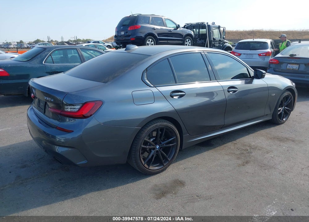 2022 BMW 3 SERIES 330E VIN: 3MW5P7J01N8C37132